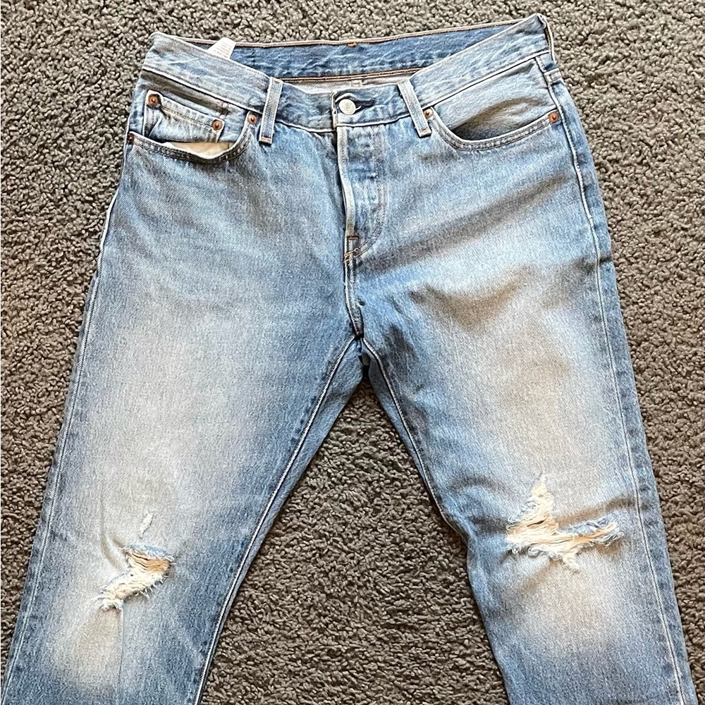 Levi 501s size 27x32